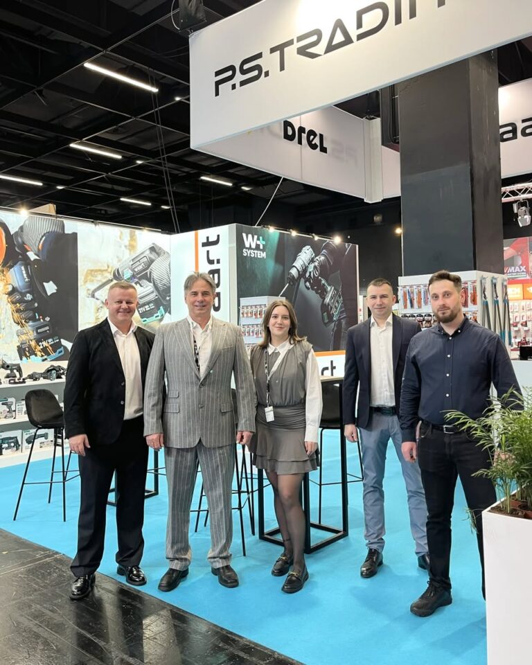 L'équipe P.S. Trading à l'EISENWARENMESSE 2026